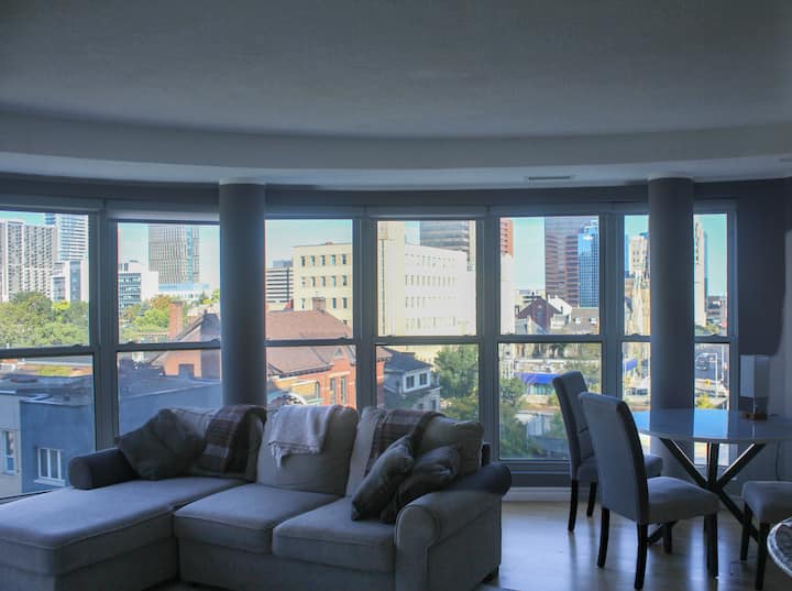 Two Bedrooms In Corktown - Step Into Downtown - Hamilton