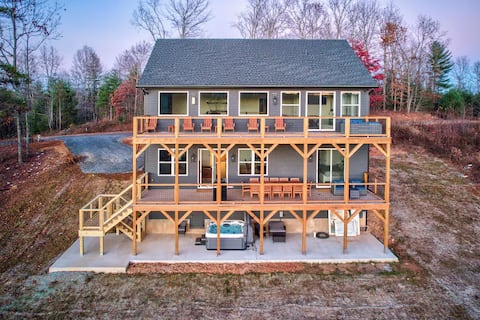 Brand-New +VIEWS! Hot Tub, Fire Table, Game Room !