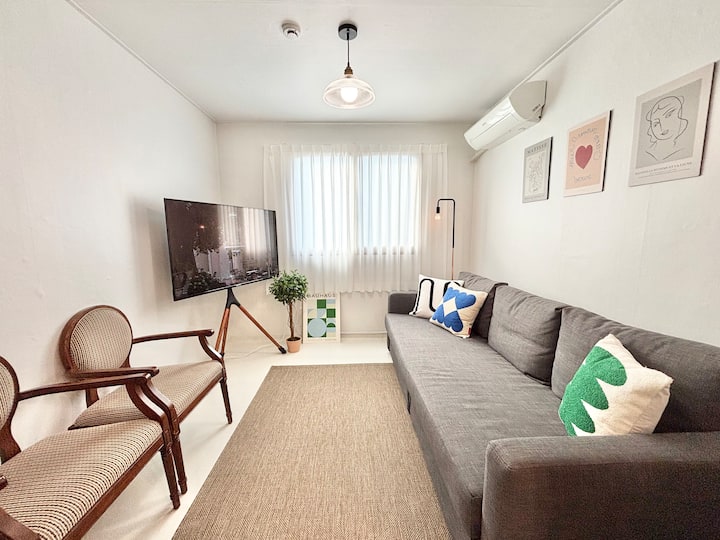 3rooms#4beds#line2subway#modern#myeongdong#hongdae - 석수2동