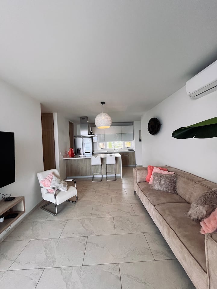 2br Resort Apartment | Walk To Beach + Pool & Gym - Curaçao