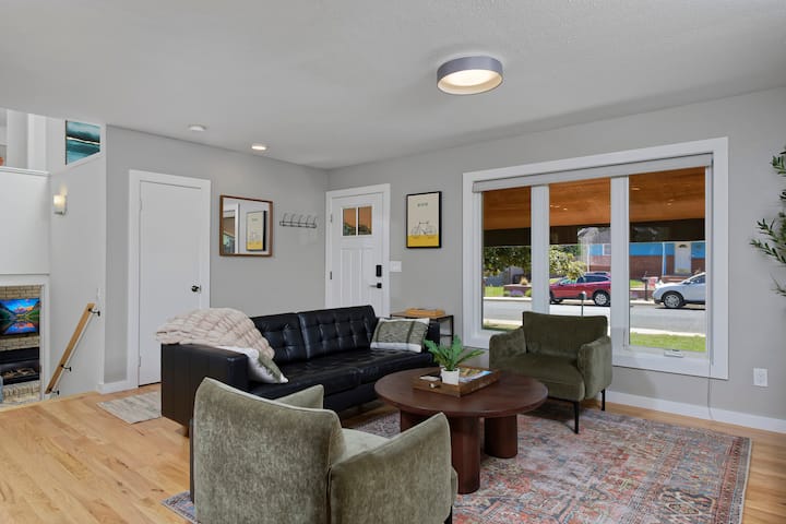 Nature Meets Comfort | Trails + Top Amenities - Boulder, CO