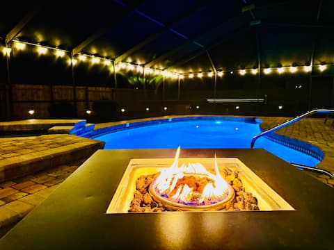 Lux XL Villa | 20+ Guests | Pool, Outdoor Kitchen