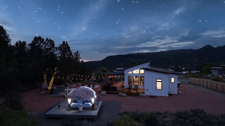 Star Dome Escape | Hot Tub • Climb Wall • EV