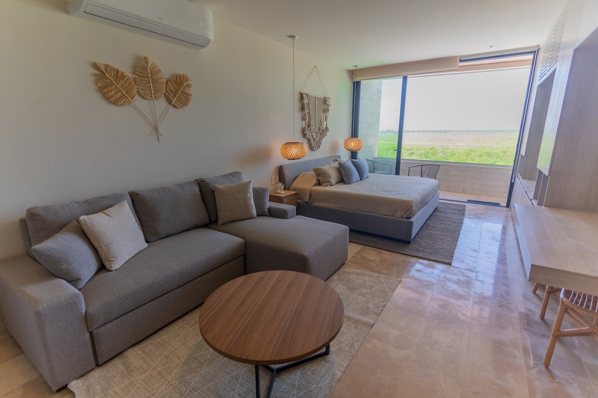 Popular Airbnb listing: Paradise Oceanfront Retreat in Punta Arena
