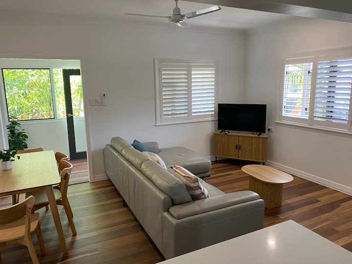 Unit 2 Bundock - Townsville