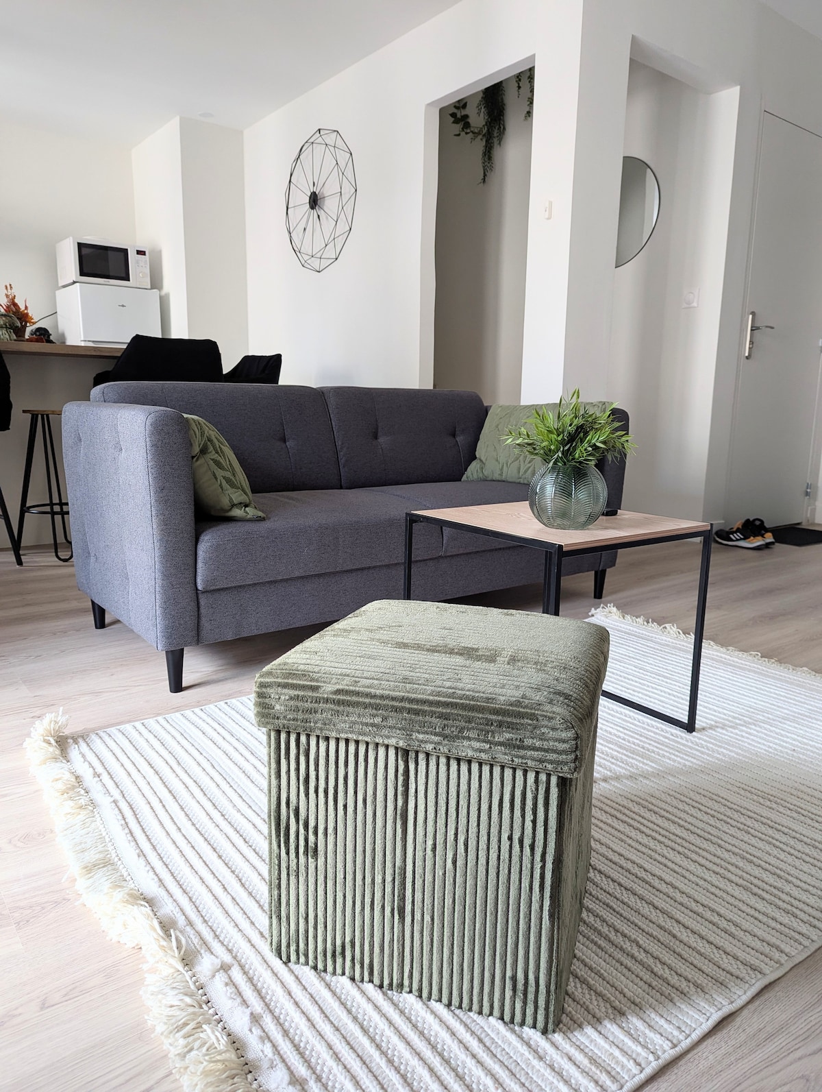 Annonce Airbnb populaire: ERA 302 (8 people - air-conditioned) - Romans à Romans Sur Isère