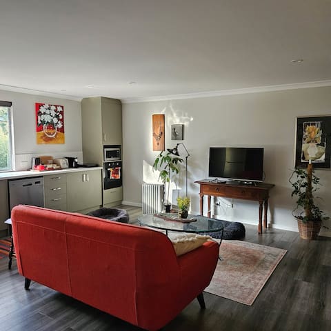 Successful Airbnb property: Peppermint Cottage in Augusta