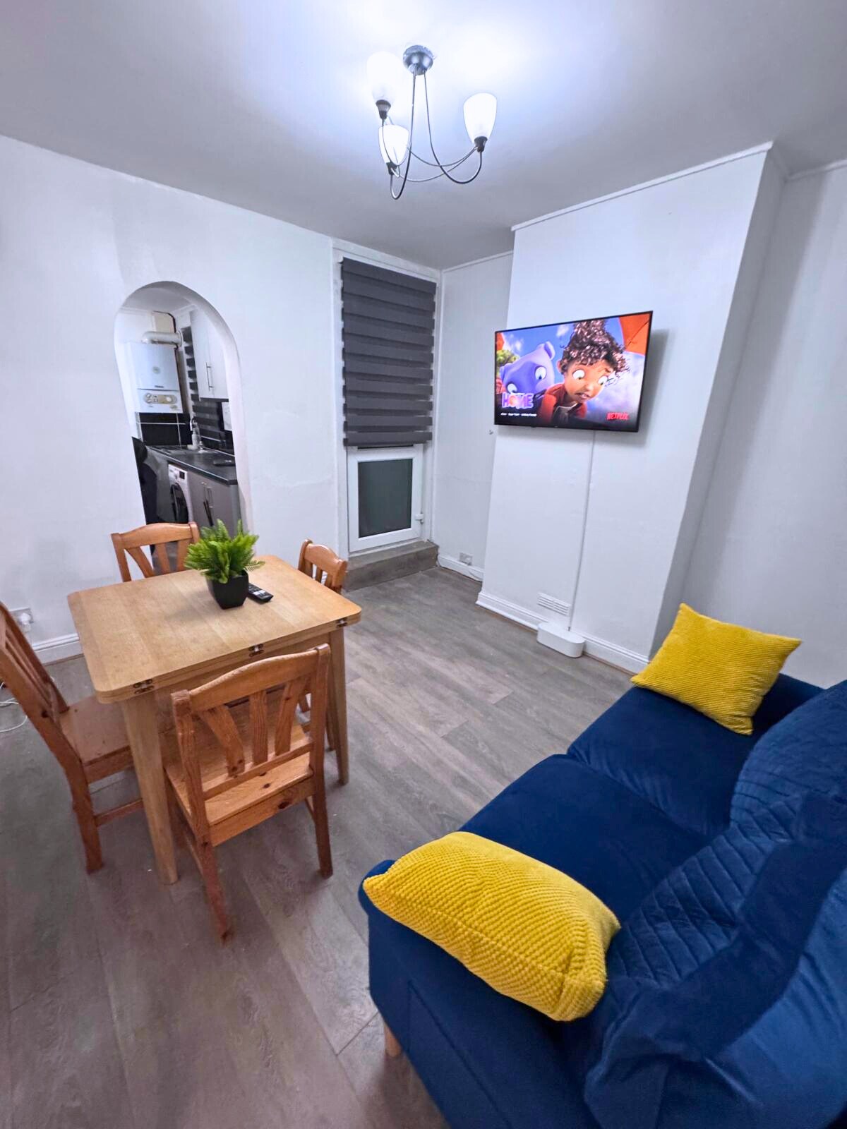 Top Airbnb: Home for 8, Gillingham near station, free parking à Hoo St. Werburgh