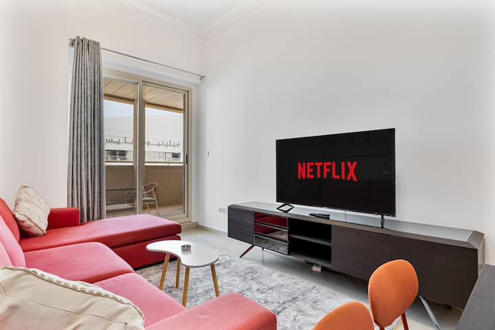 Retro 1br Apt In Dubai Marina | Near Mall & Beach! - Dubai Marina