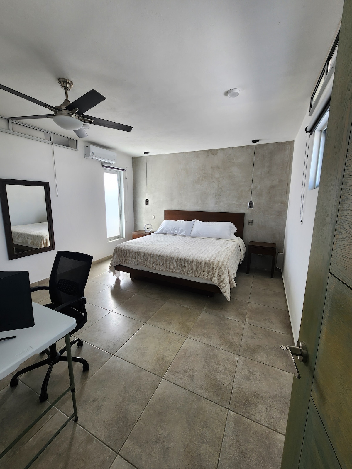 საძინებელი 1