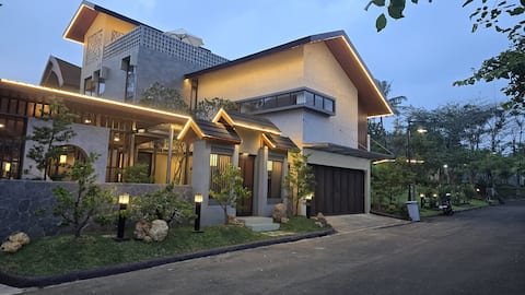 Vimala Hills Yuimonori Ryokan 7BR (14 Bed) + Pool