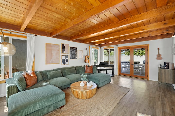 The Oasis By Coastline Vacation Rentals - San Diego, CA
