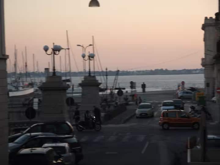 Appartamento Via Eritrea - イタリア シラクーザ