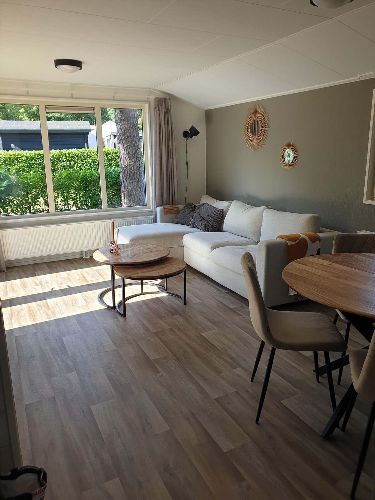 Popular Airbnb listing: Chalet De Witte Vlinder, Camping Lierderholt, in Beekbergen En Omgeving
