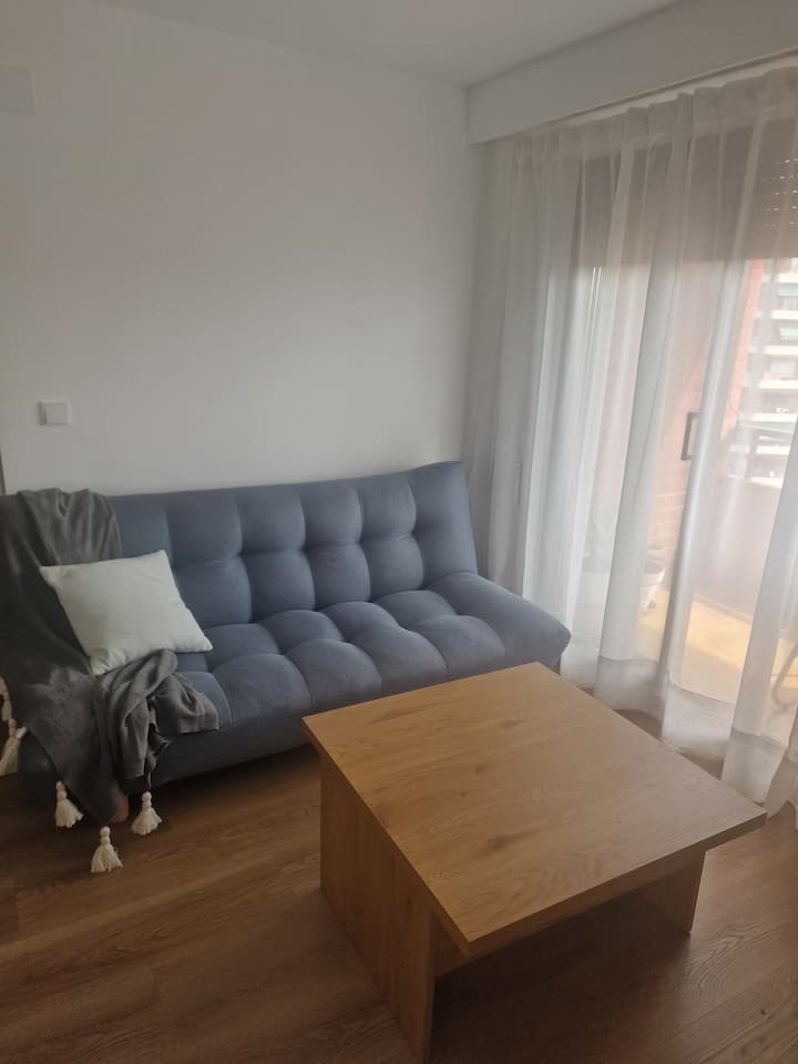 Bright & Modern 1-bedroom Apartment - Torrent