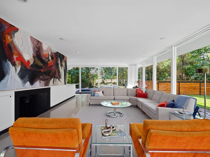 Midcentury Glass Getaway - Fort Wayne, IN