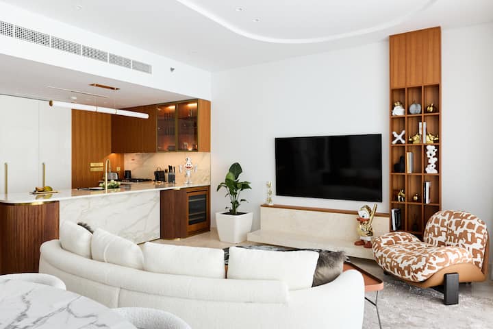 Luxury Palm Retreat In Ebh - Dubai