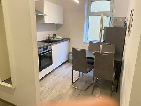 Leistungsstarkes Airbnb: House-In Apartments - Free Parking - WiFi- Apart 7 in Katernberg