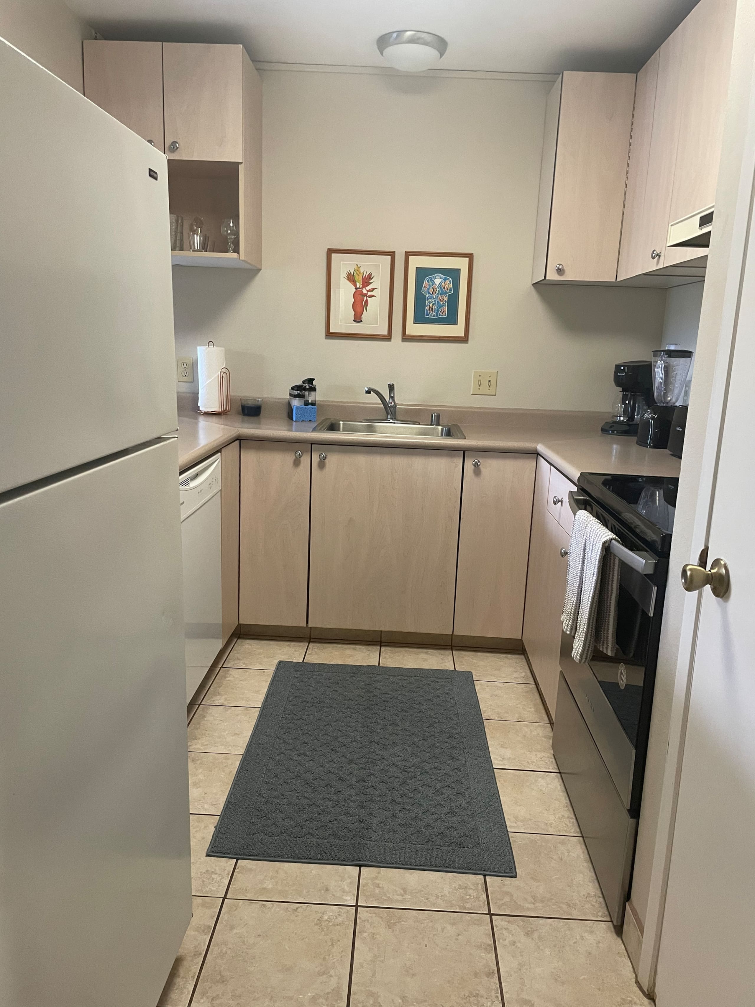 Condo in Kihei · ★4.7 · 1 bedroom · 2 beds · 1 private bath - Image 5