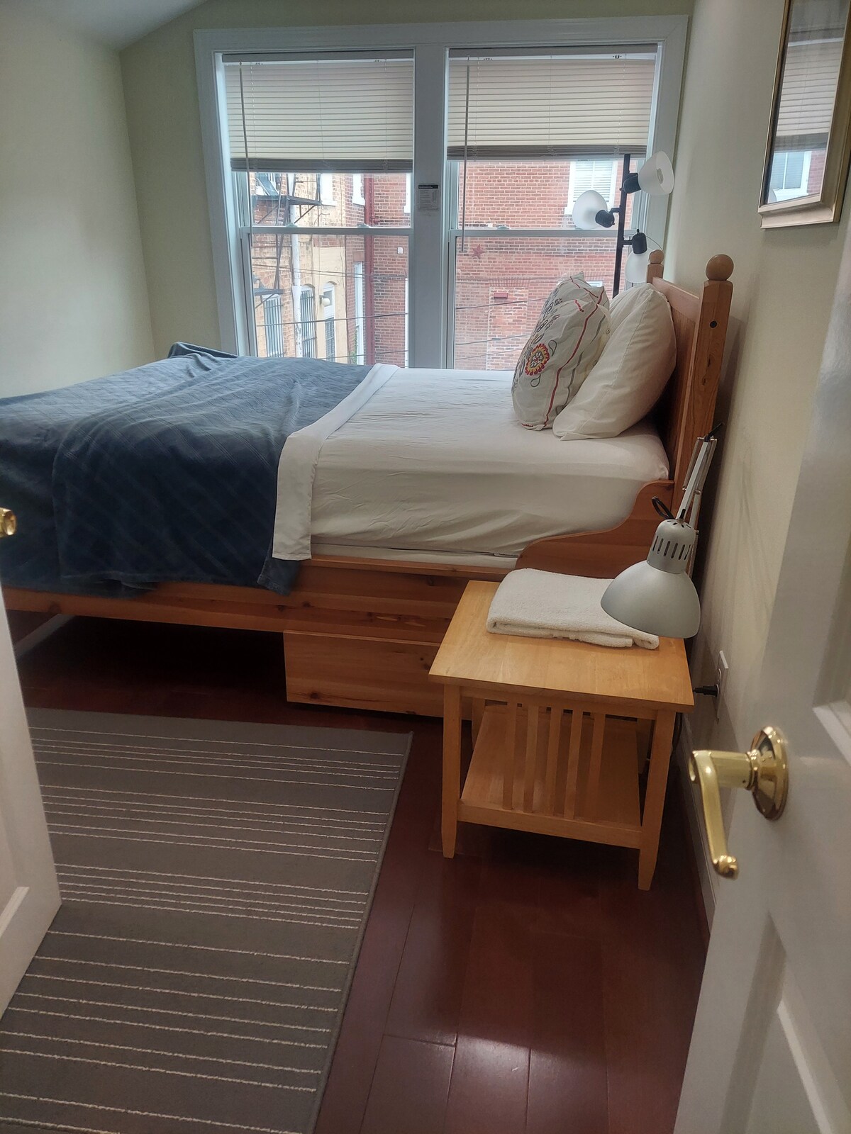 საძინებელი 4