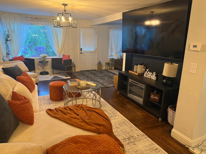 Spacious Family-friendly Home-safe & Comfortable - Coventry, RI