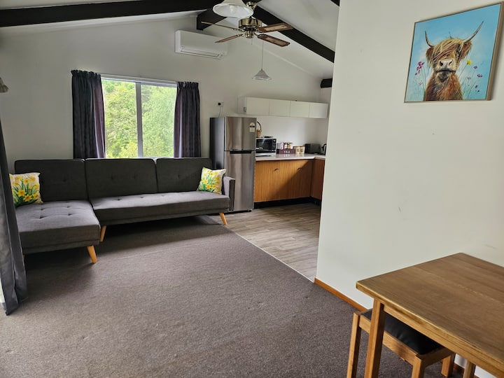 Pateke Falls Cottage - River And Farm Life - Hikurangi