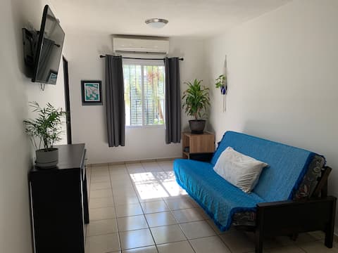 Top performing Airbnb: Cozy Family Home - Excellent Location in La Conquista