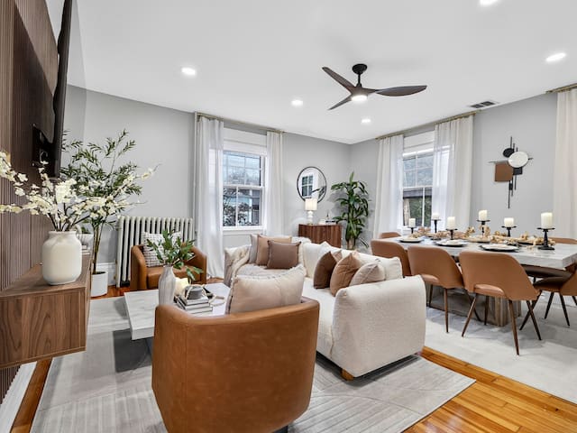 NEW Harvard Square Haven | Rooftop + Game Room gallery image 2