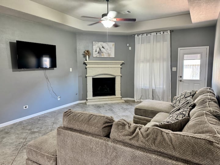 3br Home | 25 Min To Nrg For Rodeo/world Cup - Baytown, TX