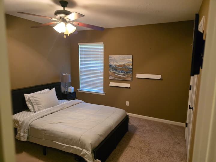 חדר שינה בקומה העליונה