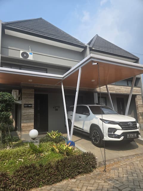 Cheap villa in Malang near Jatim Park 3 Batu City