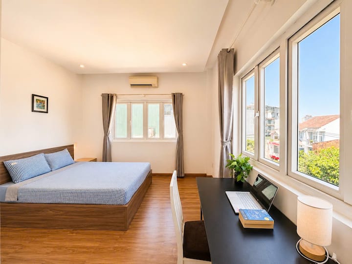 03tvd - 1 Bedroom 60m2 - Natural Light - Top Floor - Da Nang