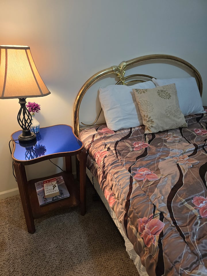 غرفة النوم 2