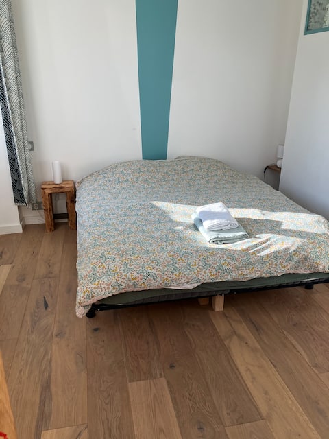 Successful Airbnb property: Independent room in renovated and quiet house in Briançon