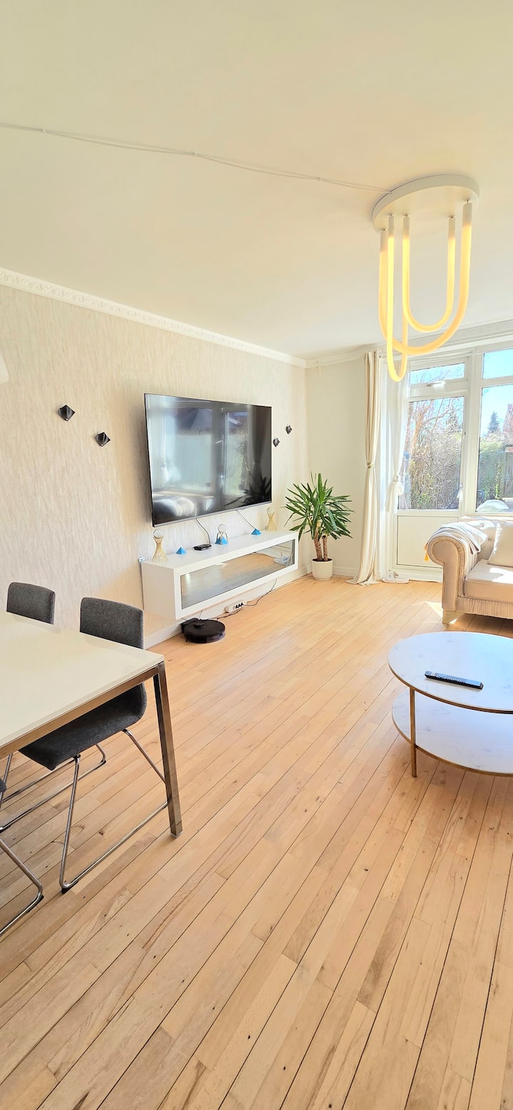Elegant Bolig - Pejs Moderne Køkken & Have Bio Tv - Kopenhagen