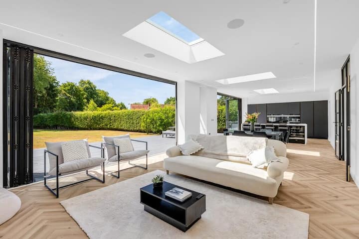 House Of Hertfordshire - Stevenage