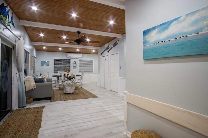 Beach House In Marathon With Amazing Backyard! - Marathon, FL