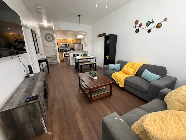 3br. Modern Resort-style Townhouse Near Disney - Kissimmee