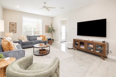 Popular Airbnb listing: Link@Legends: 1M to Legends Event Center,3M to A&M in Bryan