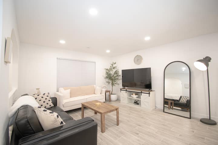 Family-friendly Home | Space For Everyone! - Phoenix, AZ