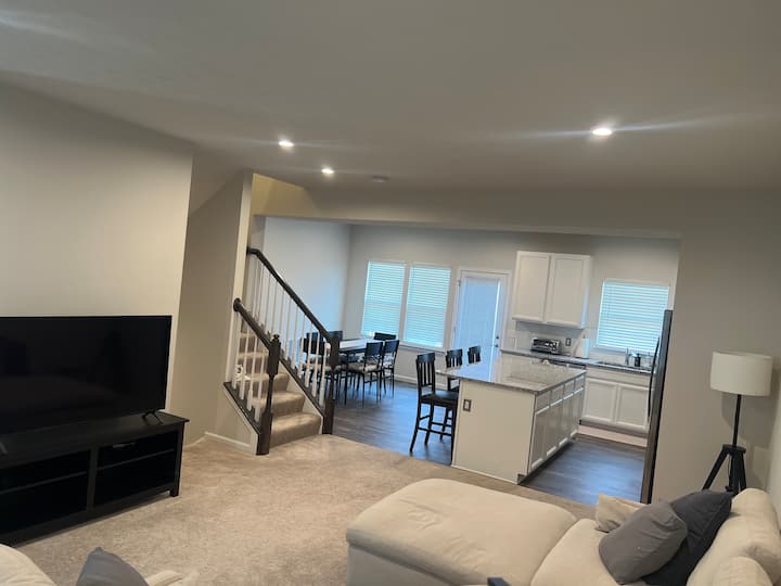 Modern Townhouse In The Cvnp - Canal Park - Akron