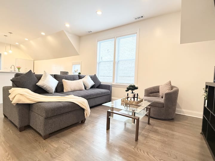 Perfectchicagostay/3 Bedrooms/neartrain & Downtown - Chicago, IL