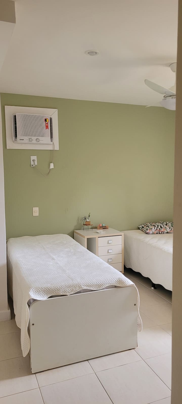 Апартман на 2 кат со 1 брачен кревет и 1 единечен кревет 