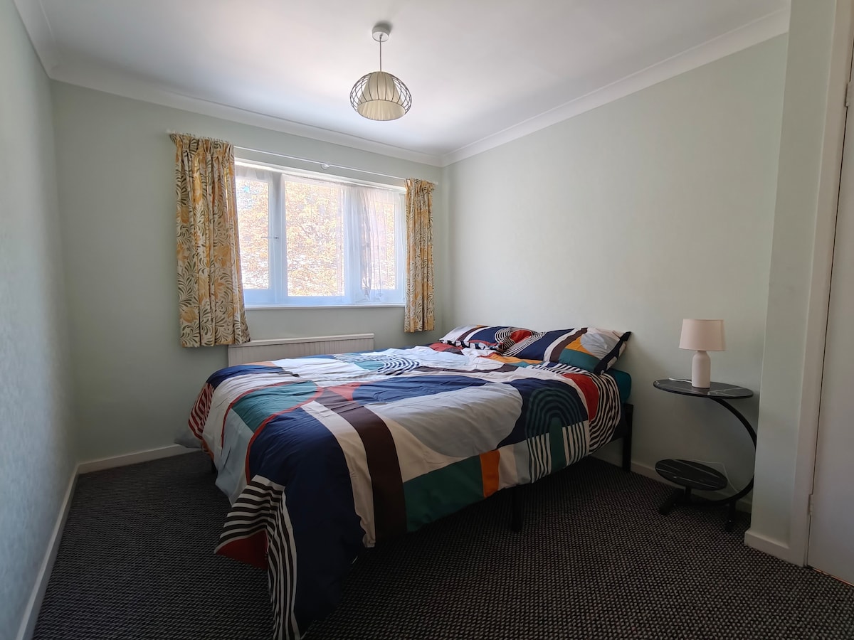 غرفة النوم 2