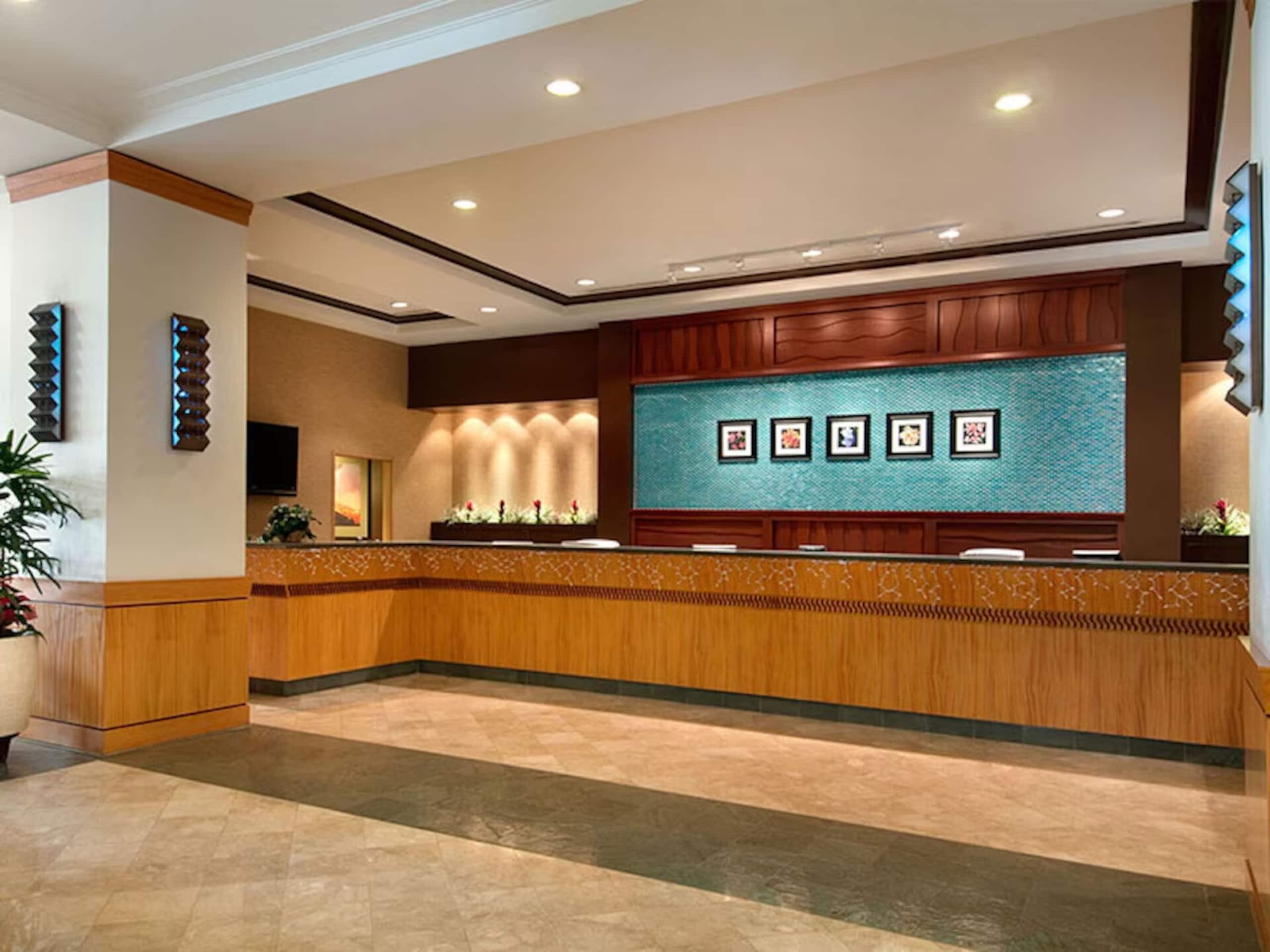 Condo in Honolulu · ★4.78 · 1 bedroom · 2 beds · 1 private bath - Image 12