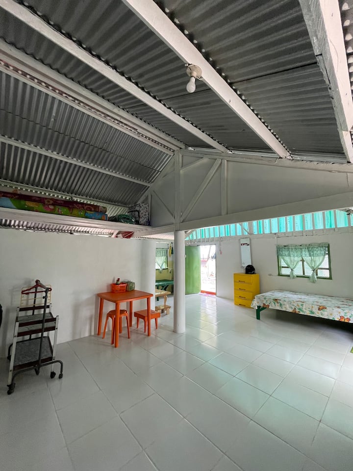 غرفة النوم 2