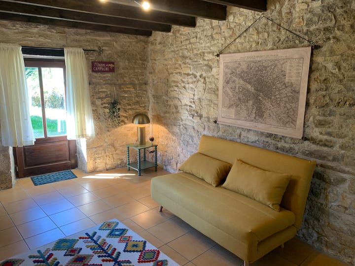 Charming Self Contained Guest House In Juillé. - Charente
