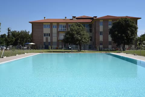 Sea at 2 min | Pool + Beach Place + Parking + AC