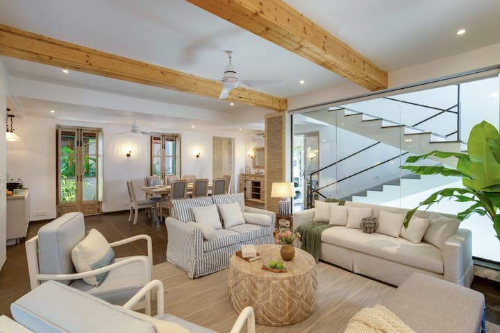 Living room image 5