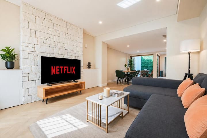 2 Bedroom Apartment Darlinghurst With Patio Access - Sydney